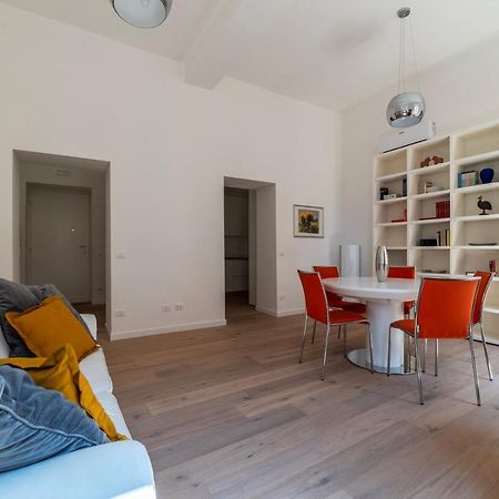 Termini & Acquario Romano Bright Apartment エクステリア 写真