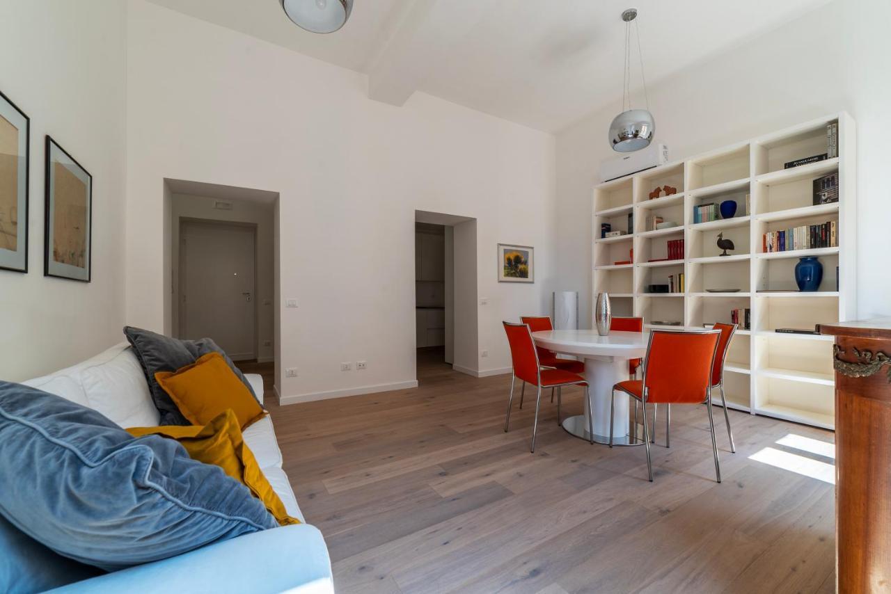 Termini & Acquario Romano Bright Apartment エクステリア 写真